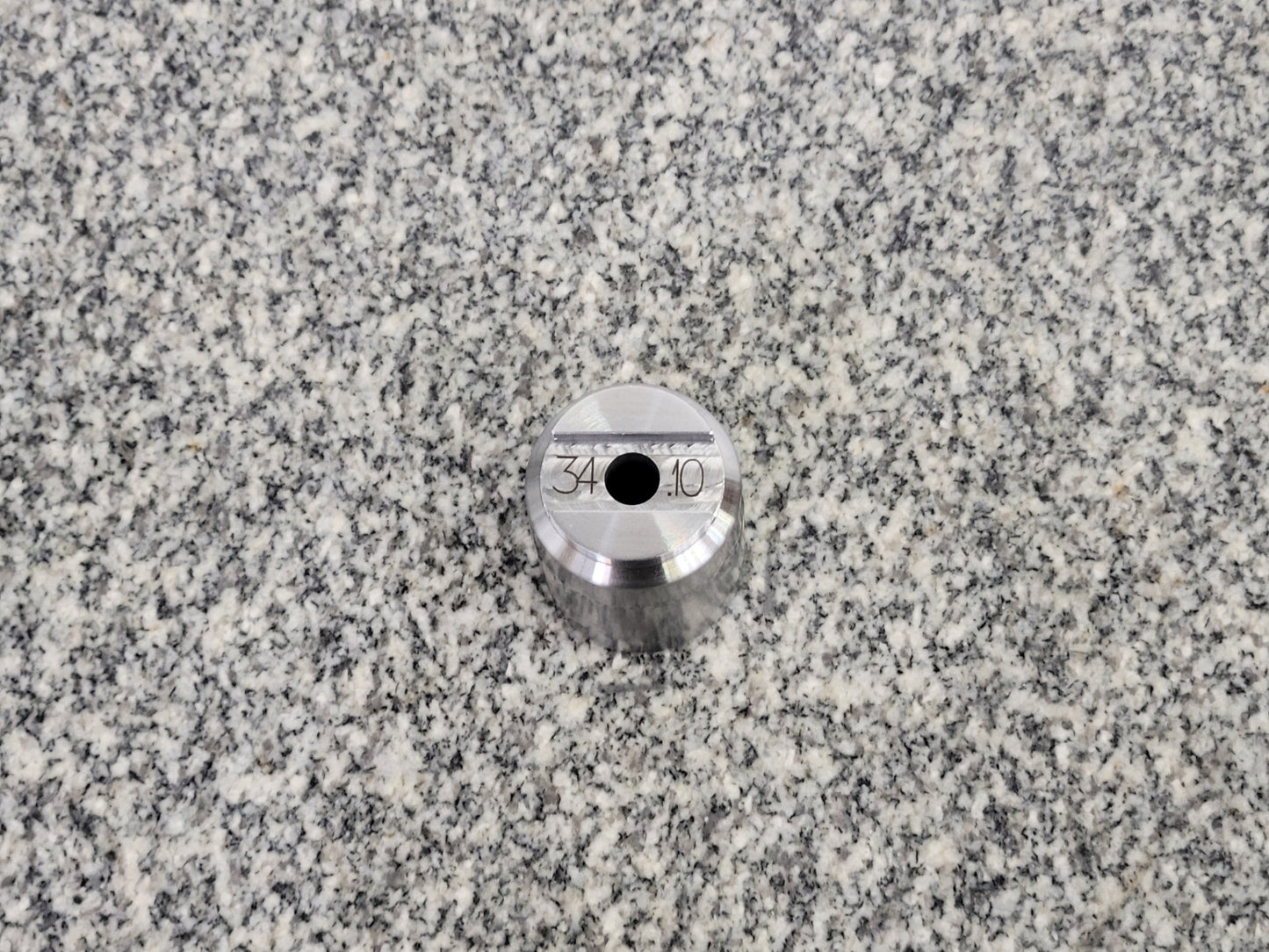 Outil de dimensionnement et de brunissage des bagues de fourche